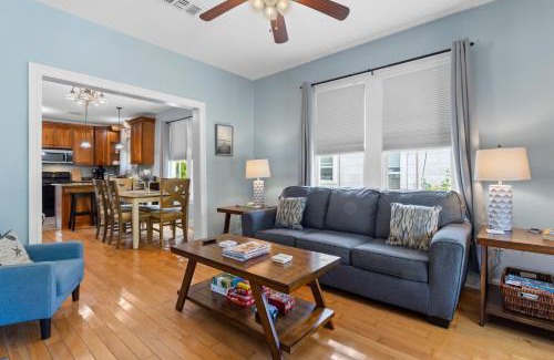Gulfport House | Gulfport Game Room House Walk to Beach Family Fun