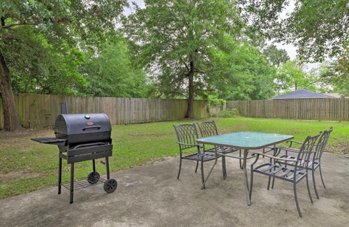 Gulfport House | Gulfport Home with Deck and Grill, Walk to Beach!