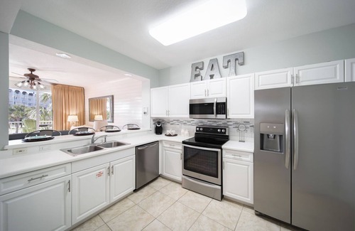 Fort Walton Beach - Destin Condo | Gulfside 210 ~ Gulf & Pool Views ~ Destin West!
