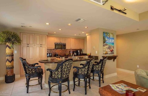 Truman Annex Condo | *GULFSIDE VISTAS @ THE ANNEX* Condo & Pool + LAST KEY SERVICES.