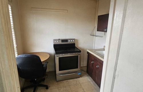 Central City Hotel | Gulfway Motel By OYO Near Airport I 37