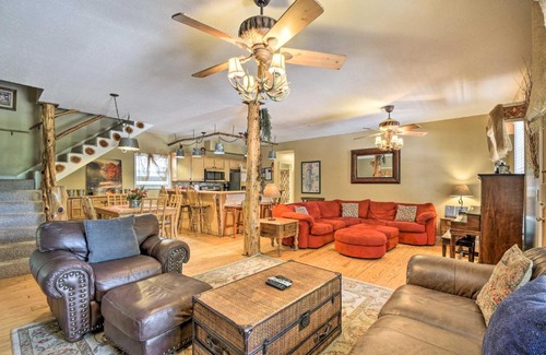 Guntersville House | Guntersville Cabin Nestled in Kudzu Cove Resort