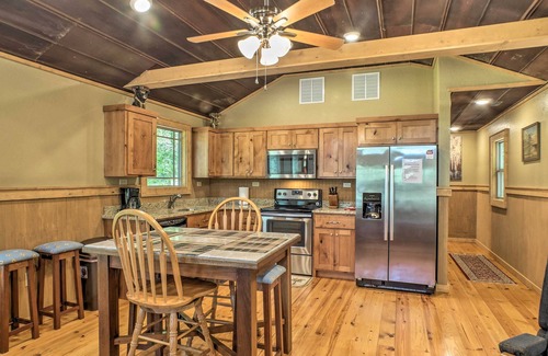 Guntersville Cabin | Guntersville Lake Cabin w/3 Fishing Ponds!