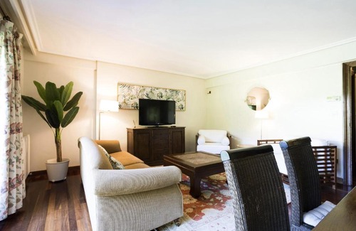 Hondarribia House | Gure Loraitz by Smiling Rentals