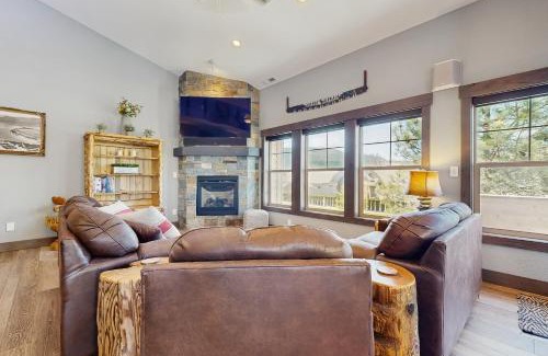 Dover Bay Apartment | Guthrie Getaway