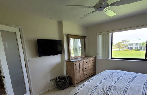 Fort Pierce Condo | GV 5222 Golf Course/Peek of Ocean View Condo - Paradise Vacation Rental in Ocean Village