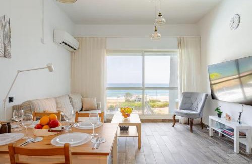 Nahariya Apartment | GW212 Gugel Waves Amazing Seaview Pool Apartments
