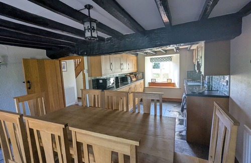 Dyffryn Ardudwy House | GWRTHEYRN, pet friendly, character holiday cottage in Dyffryn Ardudwy