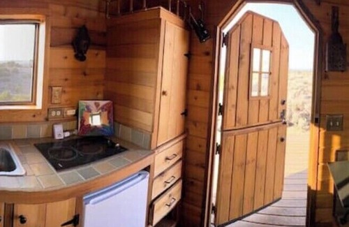 Arroyo Hondo House | Gypsy Rose Vardo for Adventurous Nature Loversn