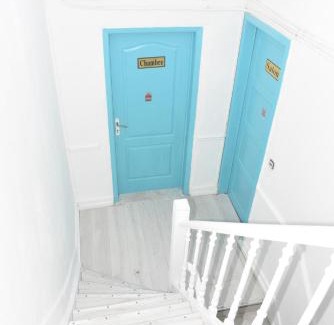 Sint-Jans-Molenbeek Apartment | Hébergement confort Garé de l'ouest