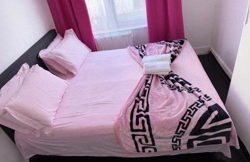 Sint-Jans-Molenbeek Apartment | Hébergement confort Garé de l'ouest