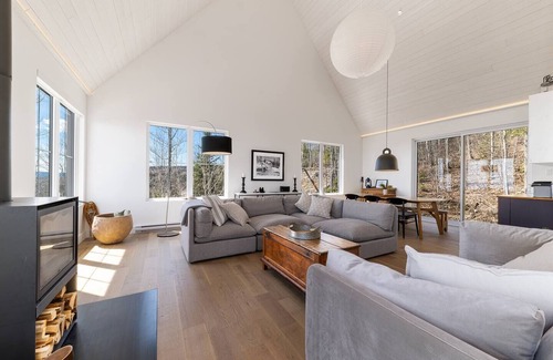 Saint-Joseph-de-la-Rive House | Hôtel à la maison - La Fascine