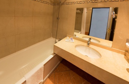 Istres Hotel | Hôtel Ariane