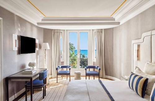 Cannes City Centre Hotel | Hôtel Barrière Le Majestic Cannes