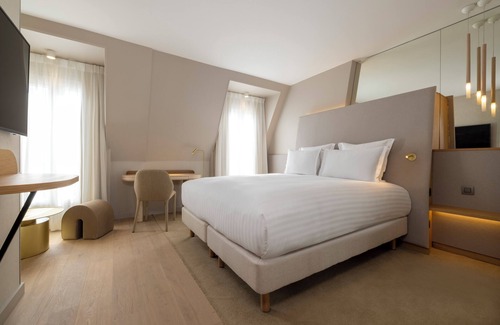 9th Arrondissement Hotel | Hôtel Beige