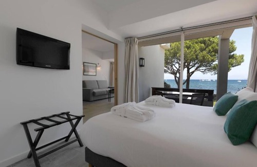 Saint-Florent Hotel | Hôtel De La Roya