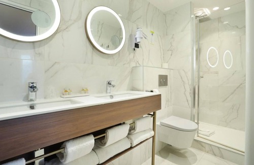 Jossigny Hotel | Hôtel du Cheval Blanc