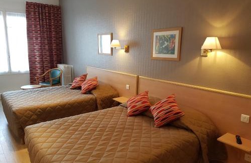 Notre-Dame Hotel | Hôtel du Cheval Rouge
