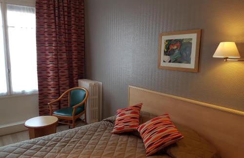 Notre-Dame Hotel | Hôtel du Cheval Rouge