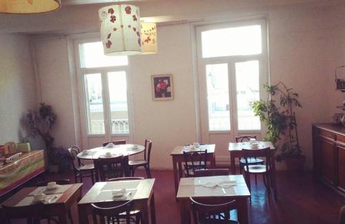 Pertuis Hotel | Hôtel Du Cours