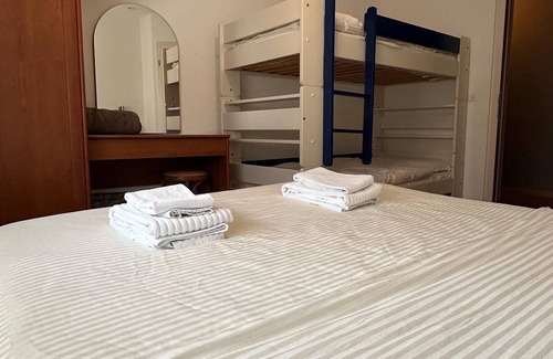 Villeneuve Hotel | Hôtel du Quai