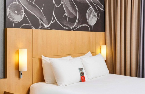 Annecy Old Town Hotel | Hôtel ibis Annecy Centre Vieille Ville