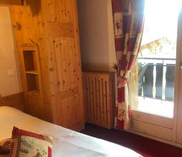 Les Prodains Hotel | Hôtel la Kinkerne