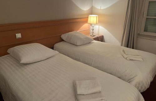 Givet Hotel | Hôtel Le Roosevelt