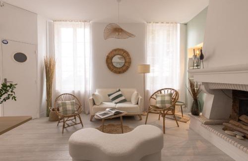 Saint-Pierre-d'Oleron Hotel | Hôtel Le Square