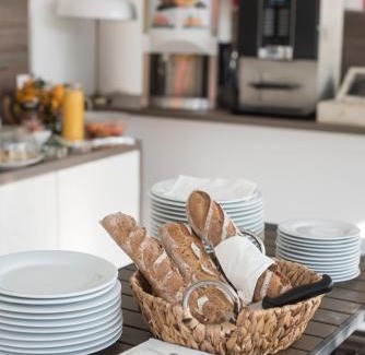 Lucciana Hotel | Hôtel Les Jardins