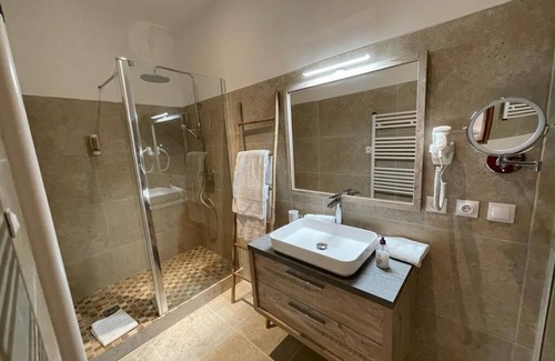 Costieres Hotel | Hôtel Mas de Galoffre