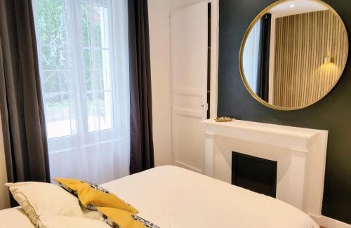 Lisieux House | HÔTEL PARTICULIER - Plein Centre Ville - Idéal Groupes