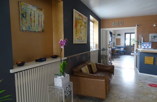 Uzerche Hotel | Hôtel Restaurant Ambroise