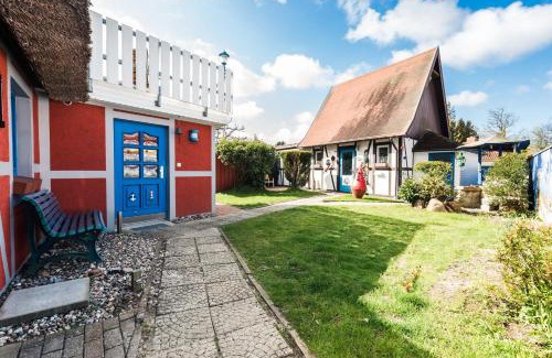 Zingst House | Höhensonne