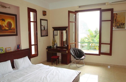 Ha Long Bed & Breakfast | Hạ Long Lily Homestay