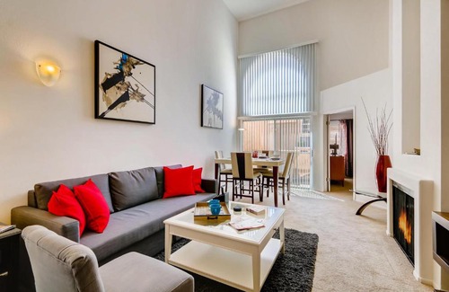 Downtown San Diego Apartment | H2 -NEW Gorgeous Downtown San Diego 1 Bedroom + Upstairs Bedroom Loft!