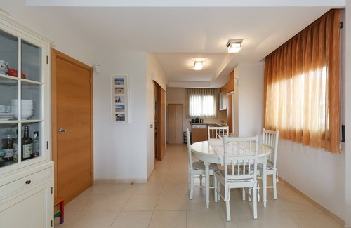 L'Hospitalet de l'Infant Apartment | H205-107 UHC OLIVERAS V APARTMENTS