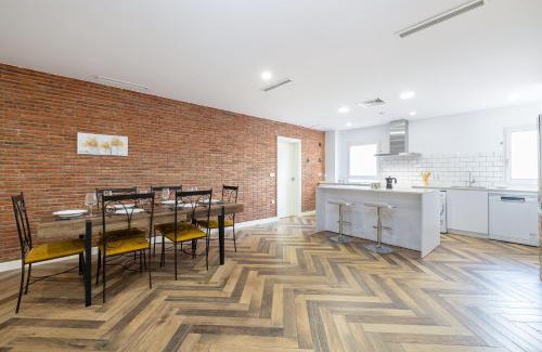 Perchel Sur Apartment | H2M Pasaje Nobleja close Train St, SmartTv, AACC