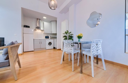 La Victoria Apartment | H2M Victoria Malaga city center WiFi and Air Con