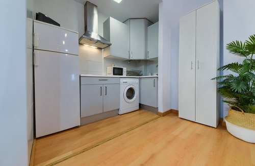 La Victoria Apartment | H2M Victoria Malaga city center WiFi and Air Con