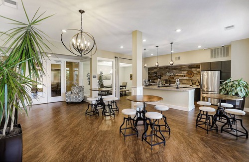 Norfolk Apartment | H4N Watermark - Studio Apartment in Norfolk