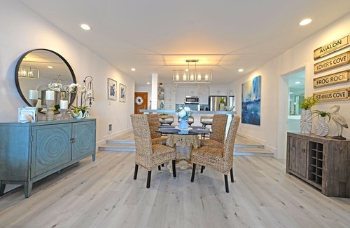 Avalon Condo | H890: Breathtaking ocean front villa, 2 Fireplaces, Cart, King Bed, VIEWS