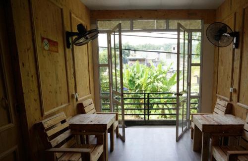 Ha Giang House | Ha Giang Creekside Lodging and Tours