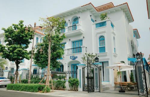 Bai Chay Villa | Ha Long 6BRS Beach Villa With Pool, Jacuzzi and Sauna