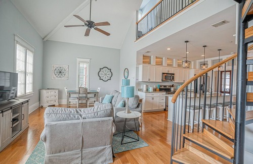 Habersham Condo | Habersham Retreat on Abbey Row