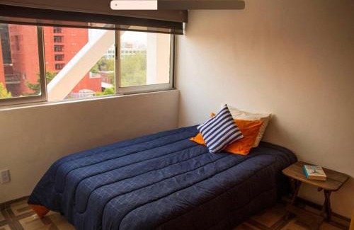Cuauhtemoc House | Habitación con baño propio - CENTRO CDMX
