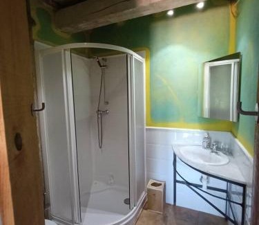 Cartes House | Habitación Doble Cian Baño Privado Cartes