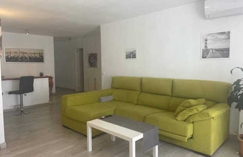 Plaza de Toros Condo | HABITACIÓN DOBLE CON BAÑO PROPIO EN PISO COMPARTIDO WIFI, AIRE ACOND CALEFACCIÓN