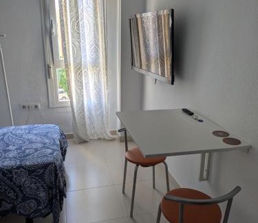 Puerto Real House | Habitación ideal para visitar Cádiz con aparcamiento fácil