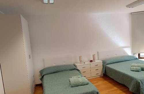 Alicante House | Habitación para descansar en pleno centro